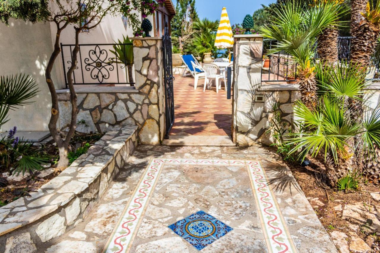 Villa Verde Con Vista Sul Mare San Vito Lo Capo Exteriör bild